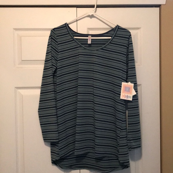 Lularoe Lynnae - Picture 2 of 8